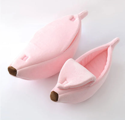 Cama plátano para mascotas. cálida para el invierno