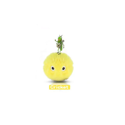 Bola interactiva de peluche para gatos con sonido.