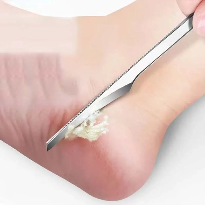 Removedor de callos y durezas de los pies. Herramienta de pedicura manual.