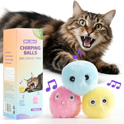 Bola interactiva de peluche para gatos con sonido.
