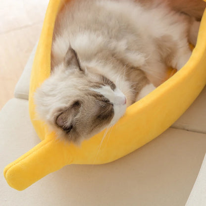 Cama plátano para mascotas. cálida para el invierno