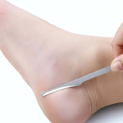 Removedor de callos y durezas de los pies. Herramienta de pedicura manual.